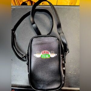 Friends crossbody bag